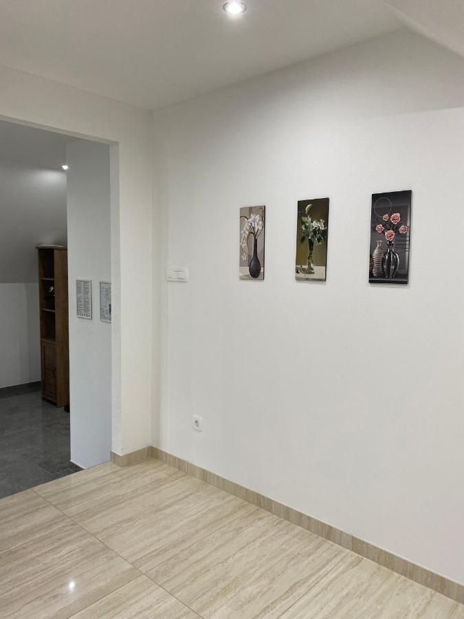 Apartma Azurre Postojna Exterior photo