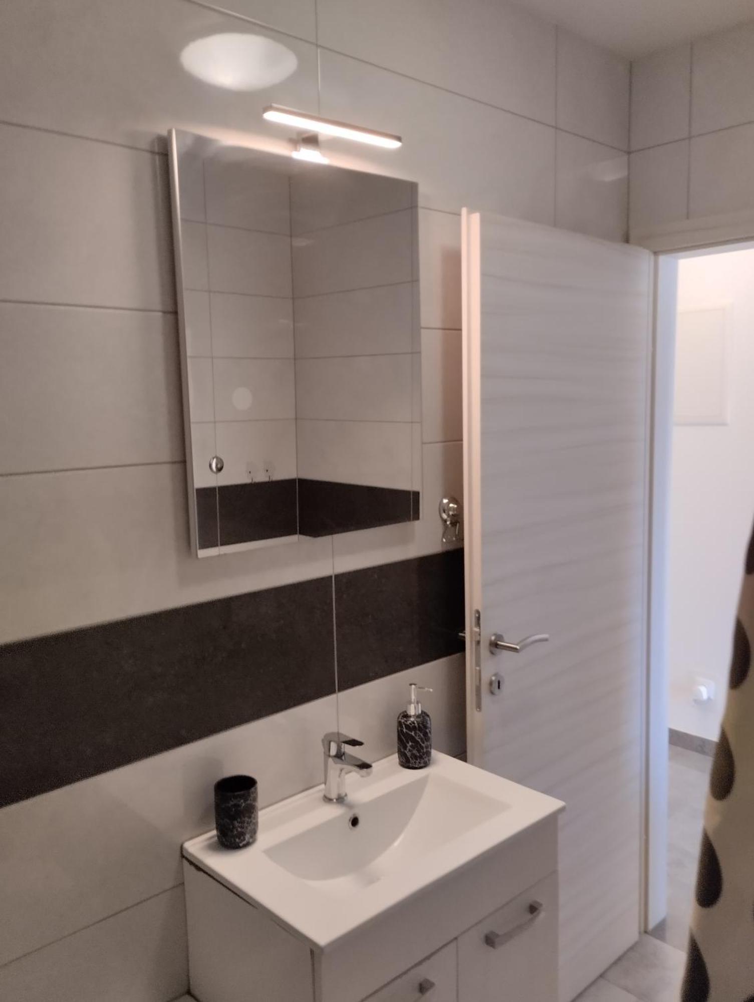 Apartma Azurre Postojna Exterior photo